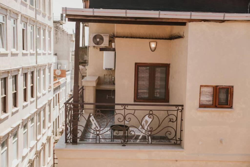 Galadoo Suites 4Th Floor Istanbul Exterior photo