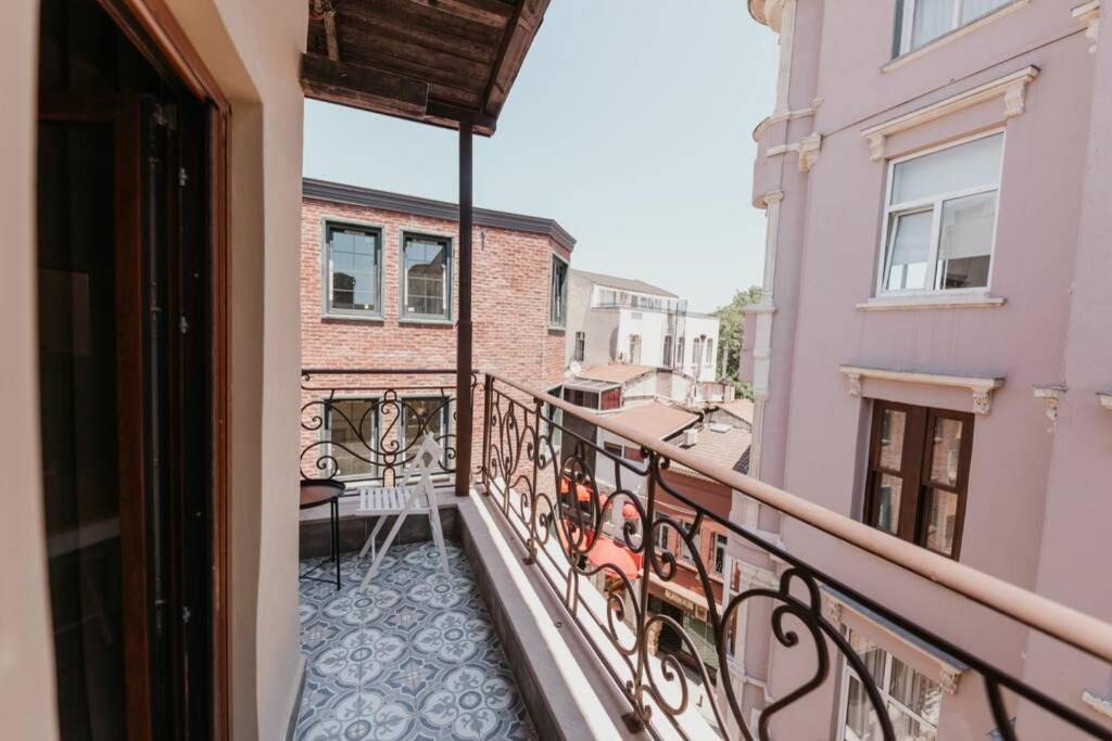 Galadoo Suites 4Th Floor Istanbul Exterior photo